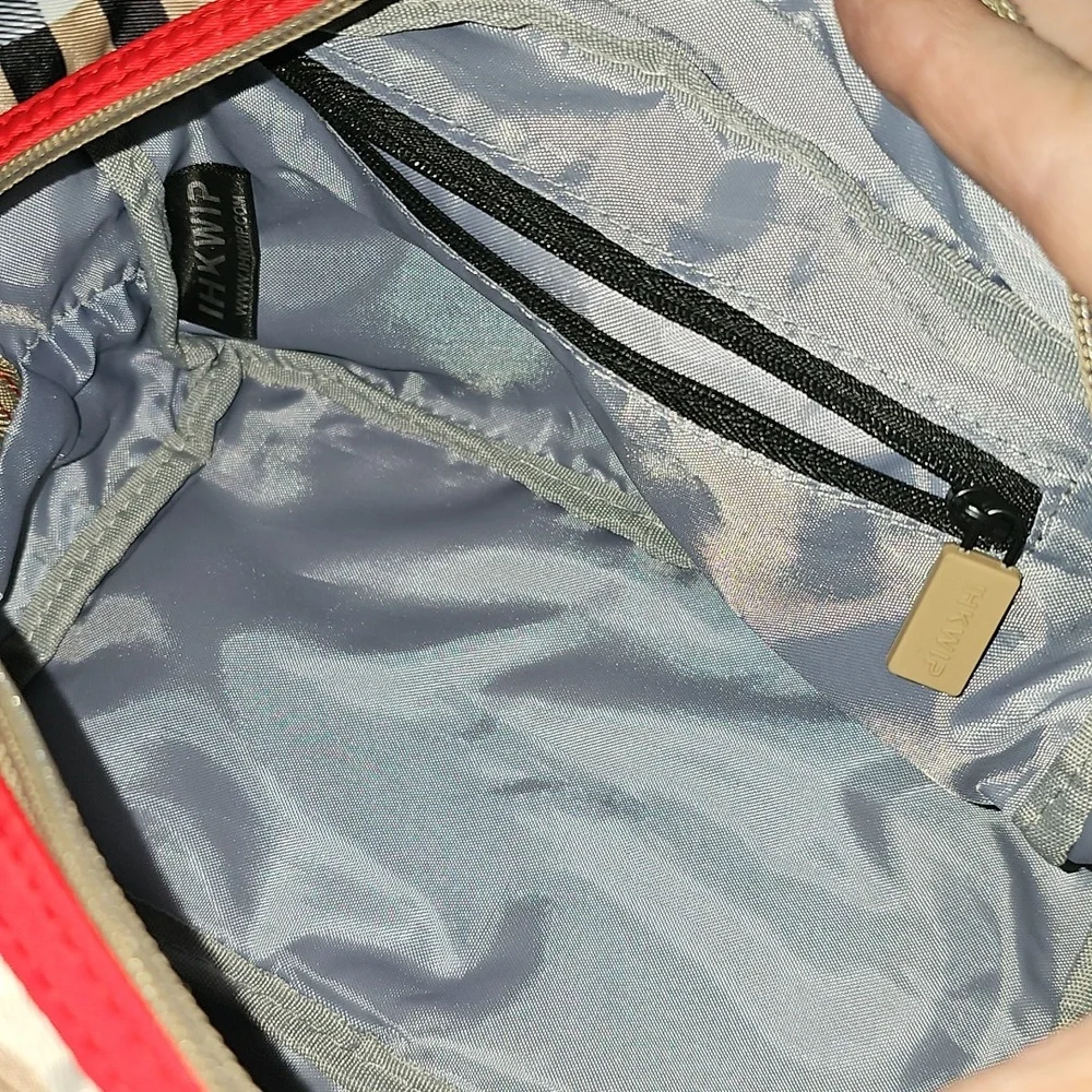 Ihkwip Packable Cosmetic Case - Picture 11 of 11